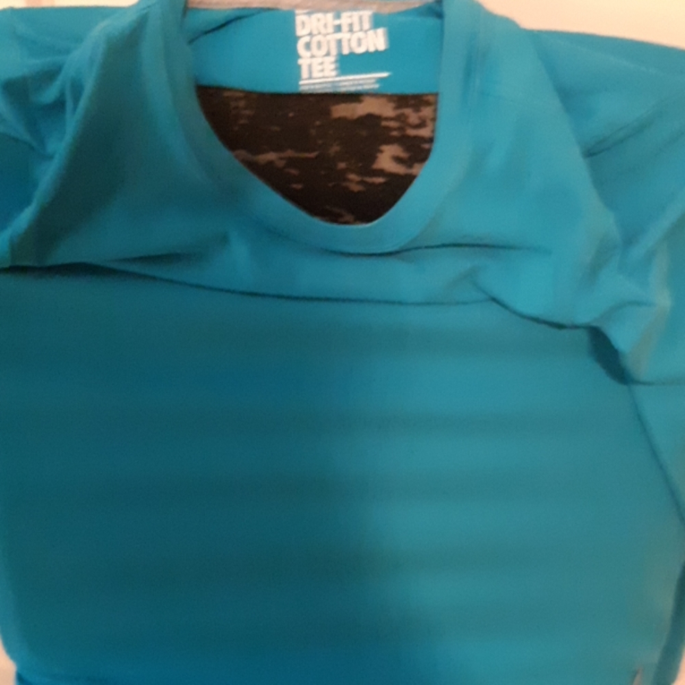 Dry fit cotton nike tee